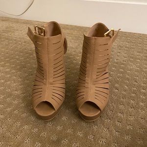 Tan Top Moda heels